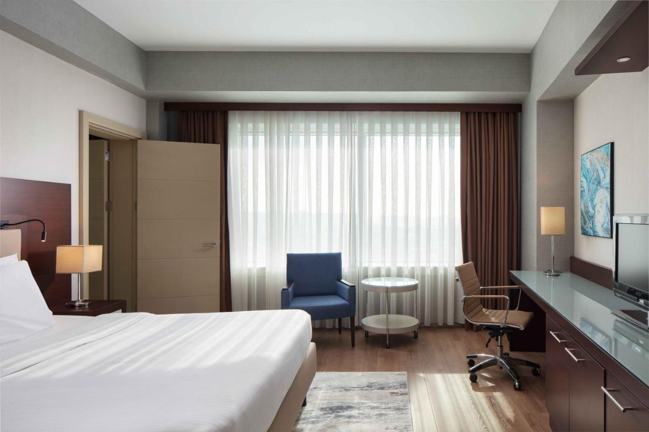 Delta Hotels by Marriott Istanbul West Buitenkant foto